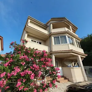 foglaljon itt